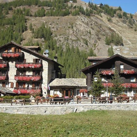 Petit Hotel Cogne Luaran gambar