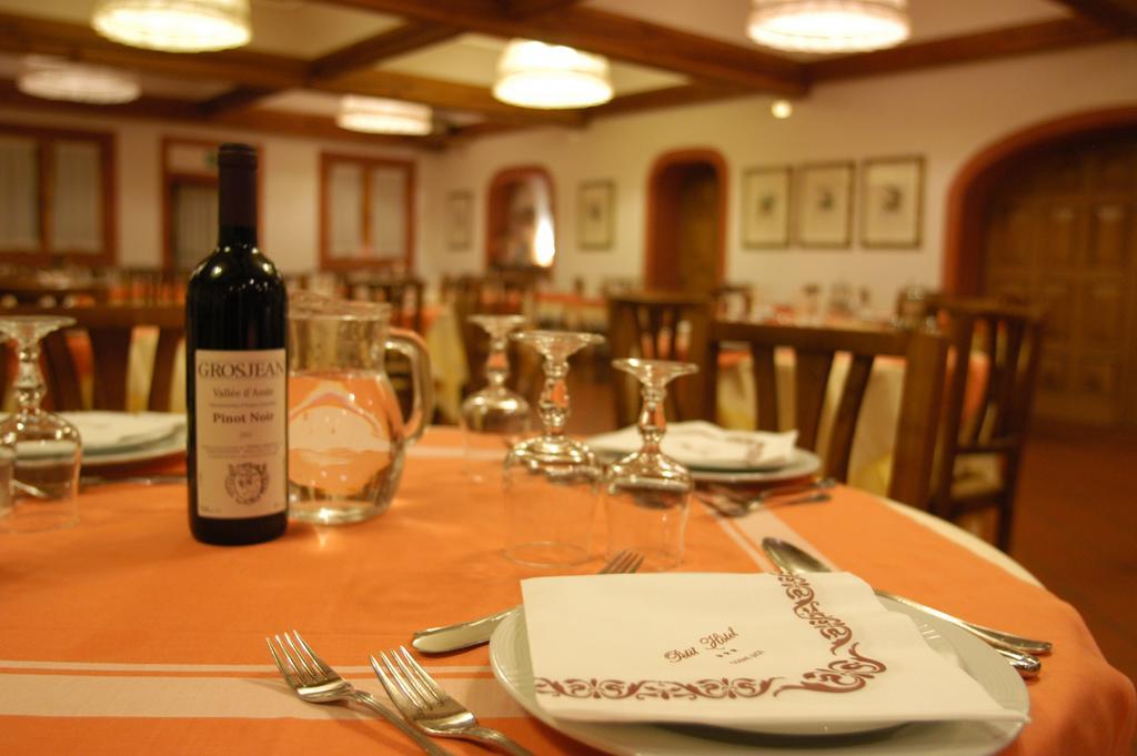 Petit Hotel Cogne Luaran gambar
