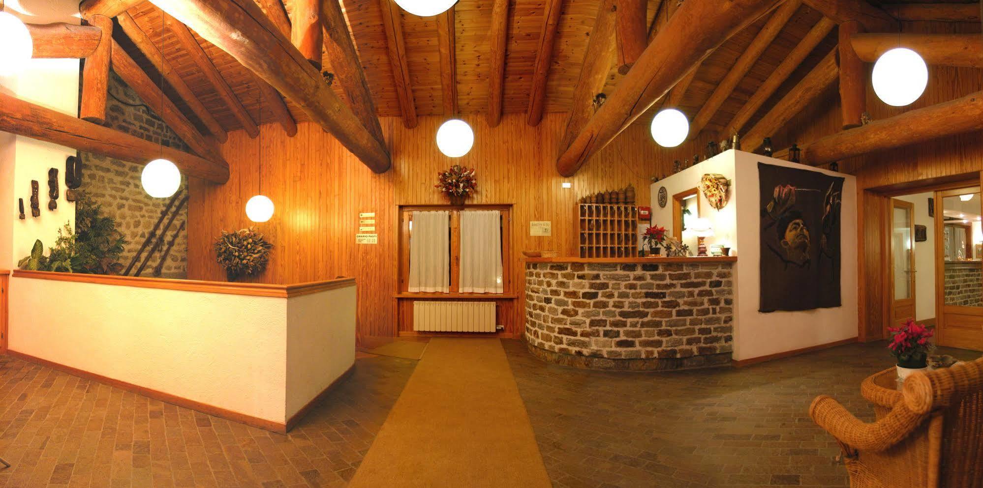 Petit Hotel Cogne Luaran gambar