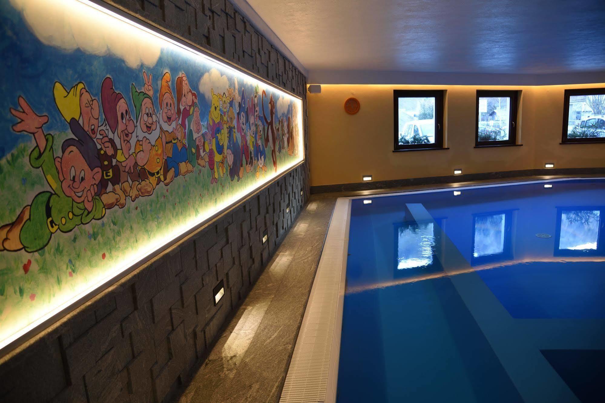 Petit Hotel Cogne Luaran gambar