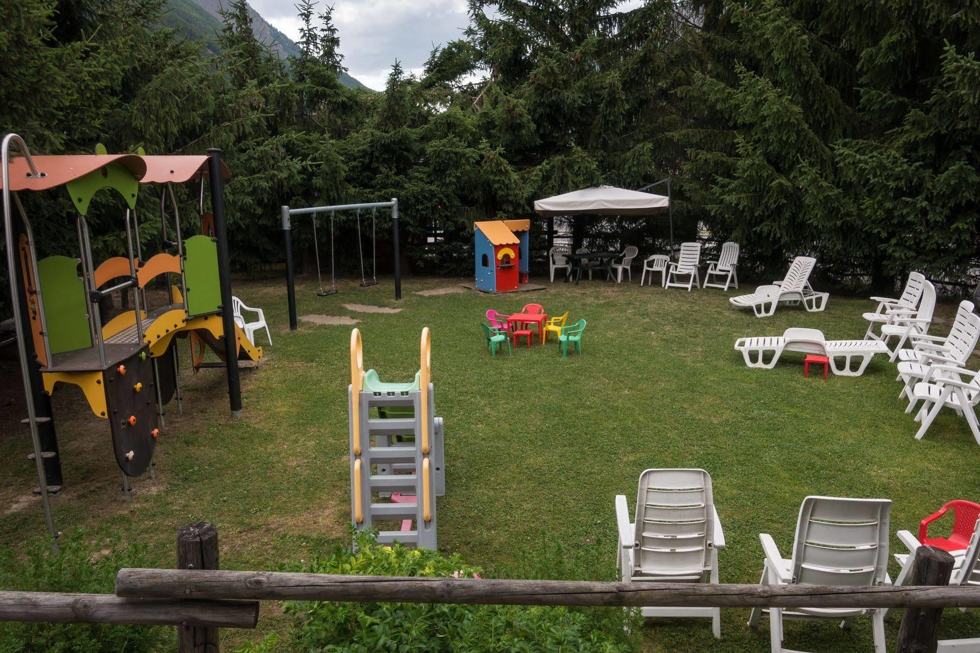 Petit Hotel Cogne Luaran gambar